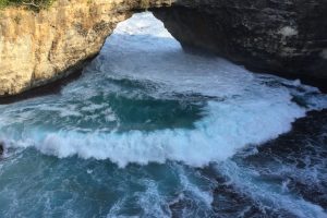 Nusa Penida - Broken Beach