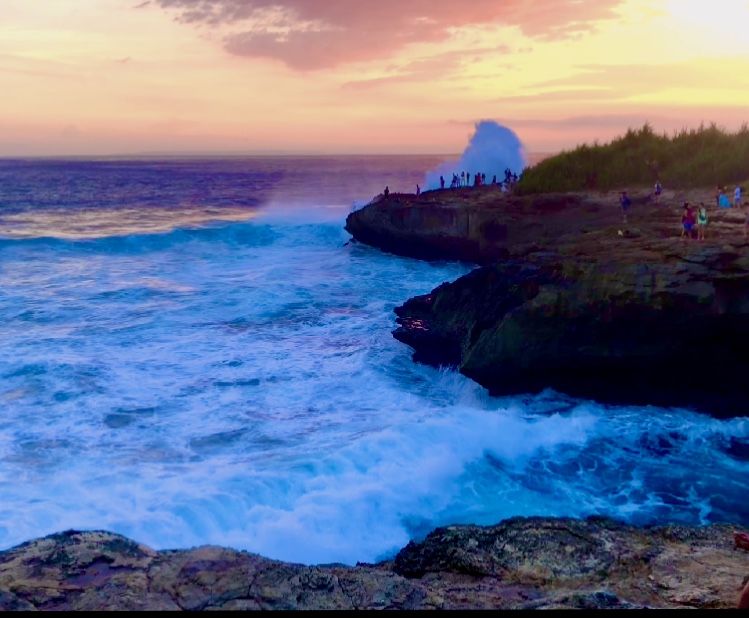 Indonesia - Nusa Lembongan - Devil's Tears 